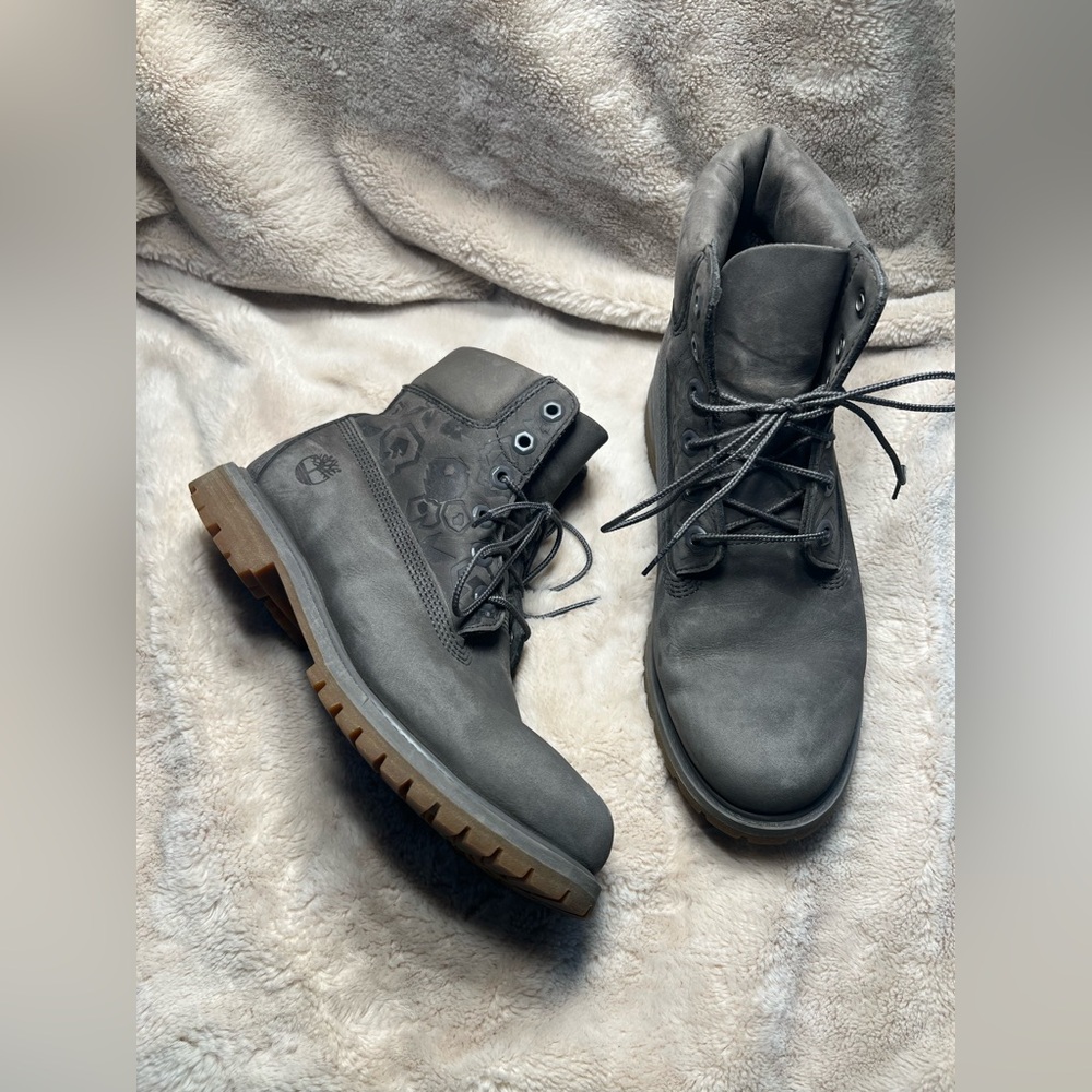 Timberland Icon Grey Leather Nubuck Lace Up Boots size 8